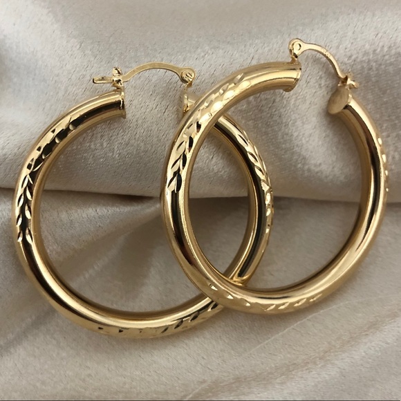 18k Gold Filled Tube Hoop Earrings PRICE IS FIRM - Picture 2 of 7